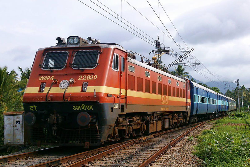 ആക്രി വസ്തുക്കളുടെ വില്പനയിലൂടെ റെയില്‍വേ കഴിഞ്ഞ സാമ്പത്തികവർഷം നേടിയത് 6813.86 കോടി രൂപ.